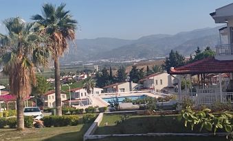 Dreamy Villa with Shared Pool and Garden in Hatay