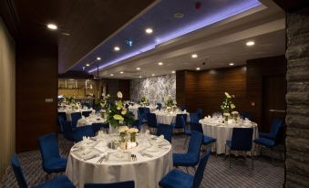 Renaissance Izmir Hotel