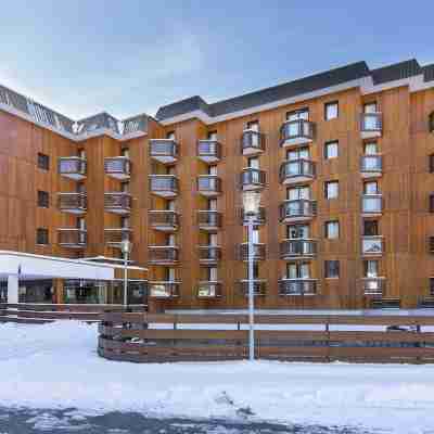 Residence le Domaine du Jardin Alpin - Courchevel 1850 Hotel Exterior