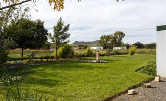 The Farmers Cottage - Housity