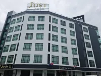 Just Hotel Batu Pahat Hotels in Simpang Kanan