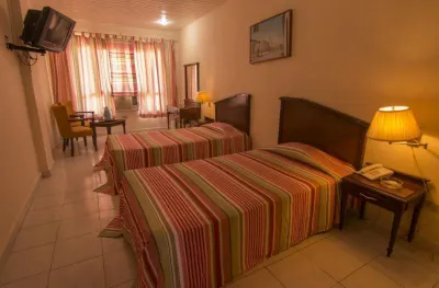 Hotel Guantanamo Hotels near Palacio Salcines