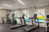 Microtel Inn & Suites Montreal Airport-Dorval QC - Fitnessstudio