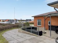 "Fris" - 100m from the Sea