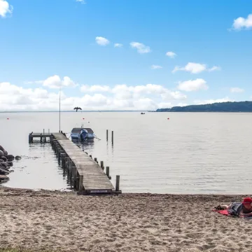 "Star" - 100m from the Sea