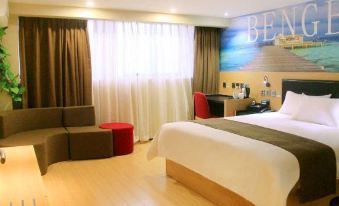 Thank Inn Hotel (Guangcai Great Market)