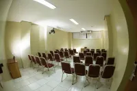 Vind's Plaza Hotel Hotel di Caratinga