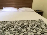 Hotel Lido 88 Sorong Mitra RedDoorz Hotels in Sorong
