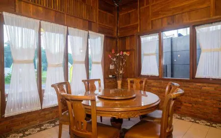 Amerta Giri Hotel Dieng