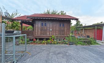 Capital O 90523 Semeliang Village Resort - Housity