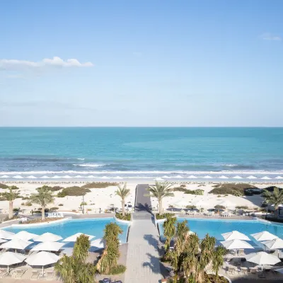 Jumeirah Saadiyat Island Abu Dhabi Hotel dekat Saadiyat Island