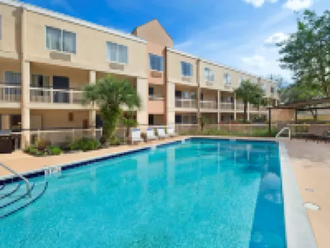 ベイモント バイ ウィンダム ゲインズビル I-75 ゲーンズビルのホテル