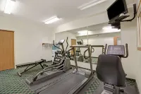 Days Inn by Wyndham Laramie - Gym