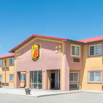 Super 8 by Wyndham Moriarty