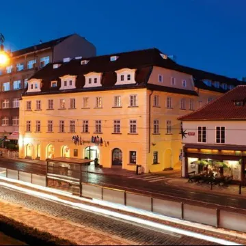 Hotel Roma Prague Отели рядом с достопримечательностью «Карлов мост»