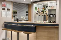 Days Inn by Wyndham Donington A50 - bar