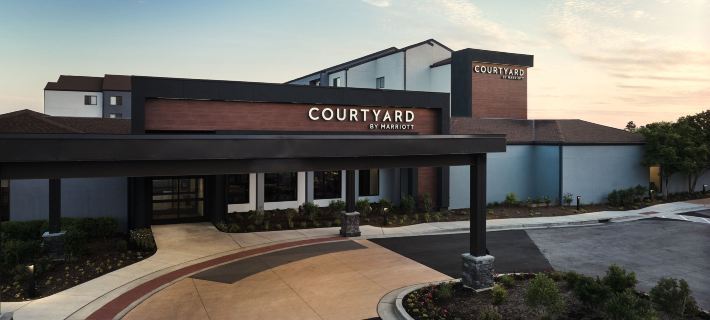 Courtyard St Louis Downtown West Hotels in St. Louis