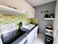 Coquette Maison de Ville Calme Avec Patio - Barer