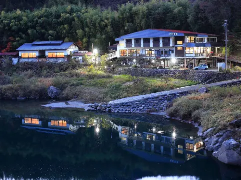 Kakehashi Onsen Hotels in Kiso District