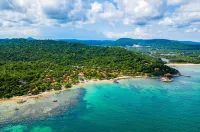 Green Bay Phu Quoc Resort & Spa Hotel di 
