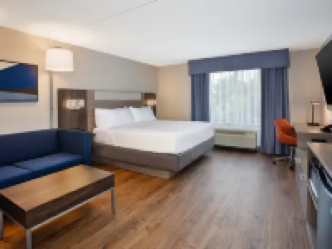Holiday Inn Express & Suites KINGSTON CENTRAL by IHG Hoteles en Kingston