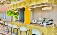 Arthama Hotel Wahid-Hasyim Jakarta - bar
