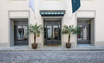 5. Hotel la..
