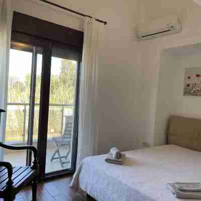Stylish Maisonette with 3 Bedrooms in Vourvourou, Greece Rooms