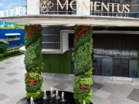 Momentus Hotel Alexandra Hotels near National University of Singapore