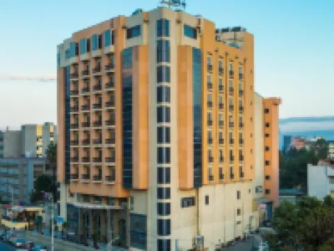 首都水療飯店 聖喬治大教堂附近的飯店