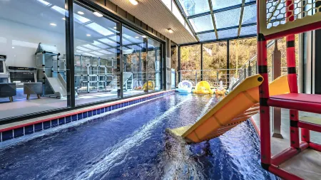 Sangju Ai Shimtoe Kids Pool Villa