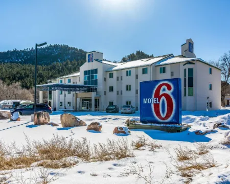 伊克諾旅館 温泉村酒店