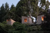 Russell's Cabins Hotels in Leithfield
