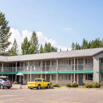 Quesnel Inn