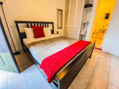 Chic loft/Great location/WiFi/Self check in-out/High Cleanliness Standards! Plaza of Delights (Plaza de las Delicias) 주변 호텔