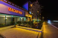 Macartasi Hotel