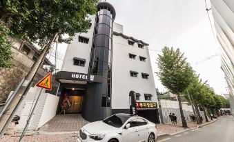 4. 뷰호텔..