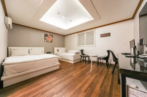 Yeungnam University Autumn Tale Hotels in Gyeongsan-si