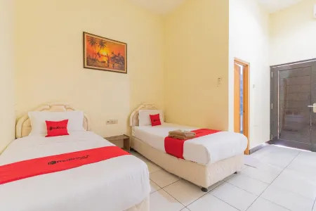 RedDoorz @ Kings Hotel Near Csb Mall