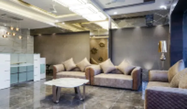 Treebo A1酒店 那格浦爾酒店