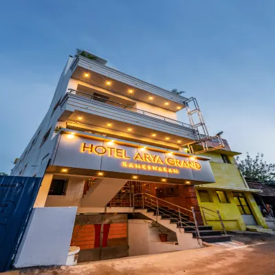 Hotel Arya Grand
