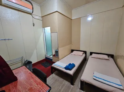 Hotel SINAR Khatulistiwa Hotel dekat Mess Daerah Singkawang