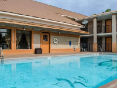 Quality Inn Near Manatee Springs State Park Hotels in Levy County