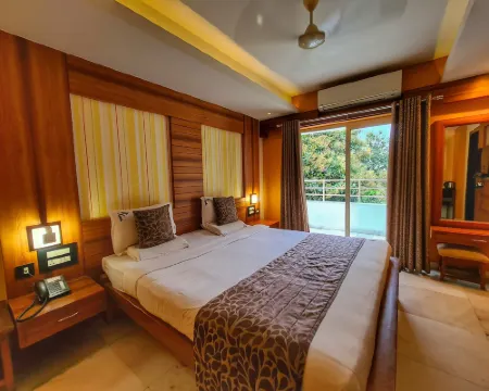 Hotel Madhuvan Serai Hotels in Manipal