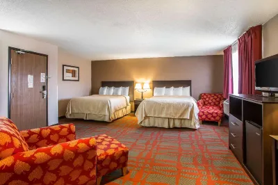 Quality Inn & Suites Hotels in West Bend