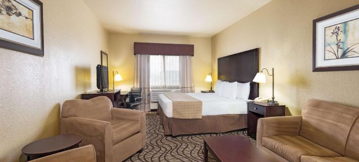 Baymont by Wyndham Henderson-Northeast Denver Hotels in Adams County
