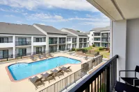 Courtyard Memphis Airport - Pools