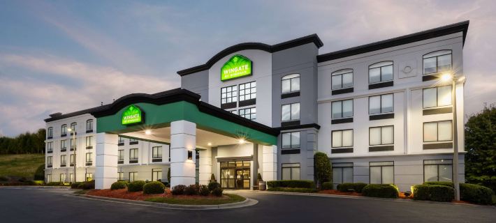 Wingate by Wyndham Charlotte Speedway/Concord カバラスのホテル