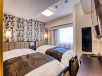 APA Hotel Takaoka-Ekimae Hotels near Shin-Takaoka Station
