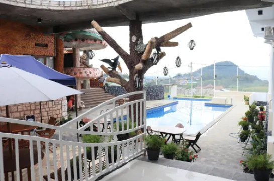 Azana BeSt Hotel Batu 休閒娛樂 Photos